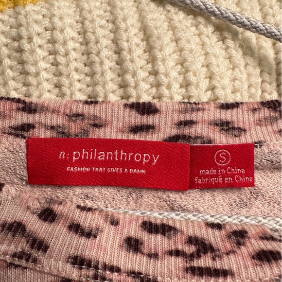 n:philanthropy Light Pink Animal Print Sweater Size Small - Picture 2 of 3